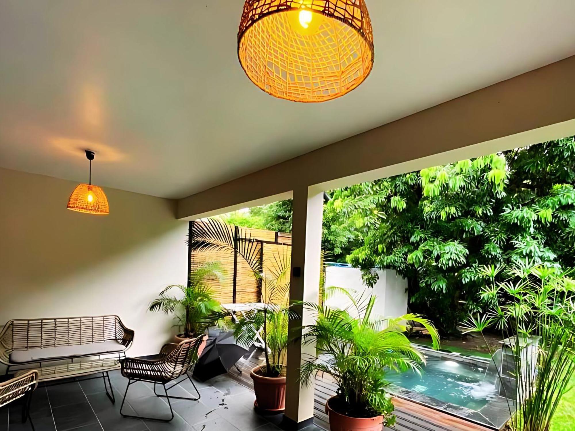 Villa Les Jardins De La Trinite 圣菲利普 外观 照片